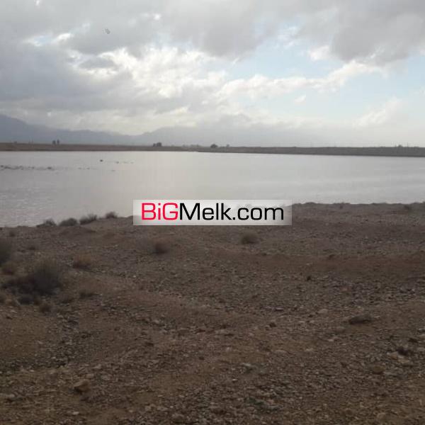 زمین کشاورزی سروستان با مجوز گلخانه و شرایط عالی