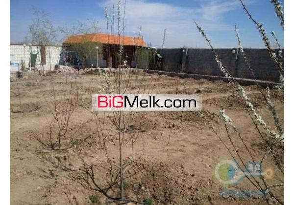 باغ ویلایی در قلعه سفید اصفهان شیک و زیبا  700 متری