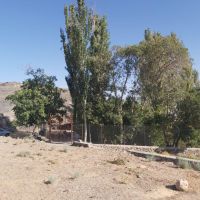 زمین ۱۴۰۰ متری فردو مناسب برای احداث باغ ویلا